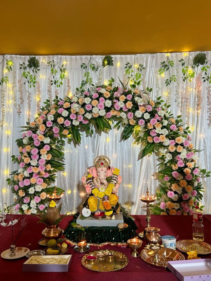 SF-33 — Ganesha decoration with pink and peach rose arch and fairy lights